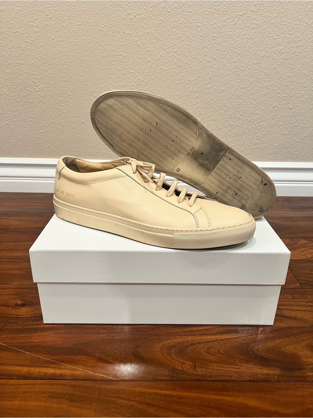 Common Projects Low-Top Sneakers in Tan Leather. Like new come with box